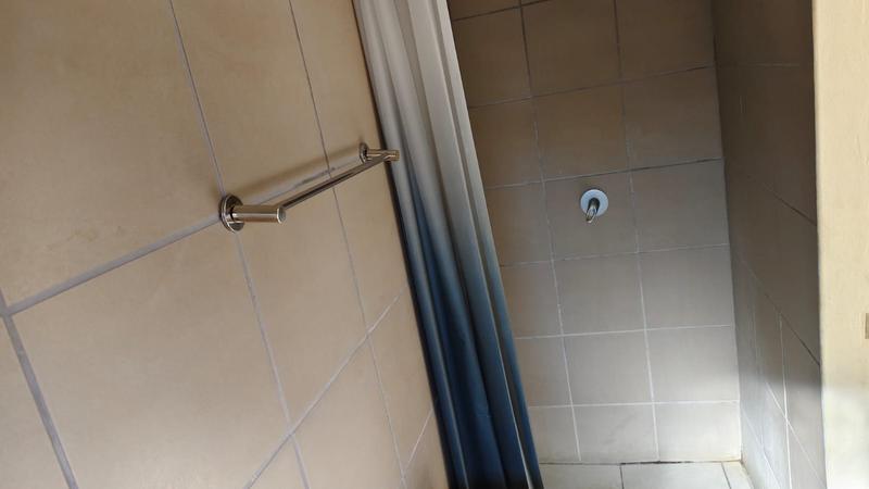 To Let 1 Bedroom Property for Rent in Miederpark North West
